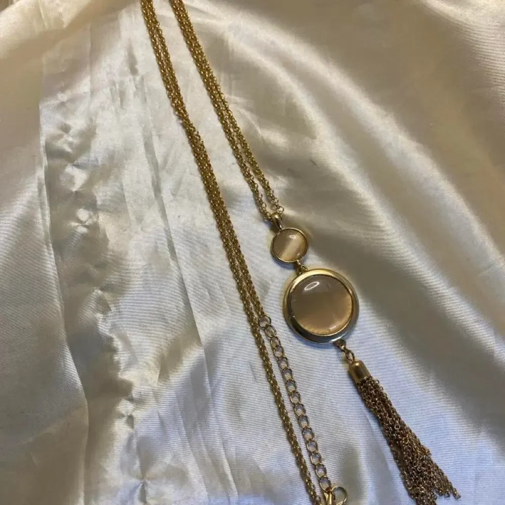 Vintage 1970s Gold Tone Long Tassel Necklace Smoky Lucite Pendant Boho Retro